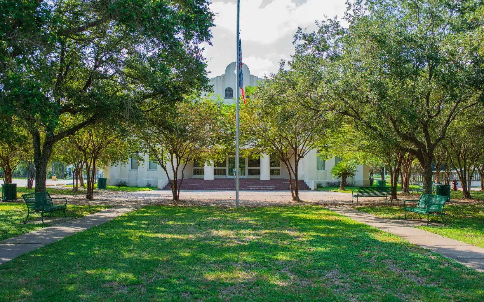 Enjoy a Day of Relaxation and Adventure at Walter Hall Park in League City, TX