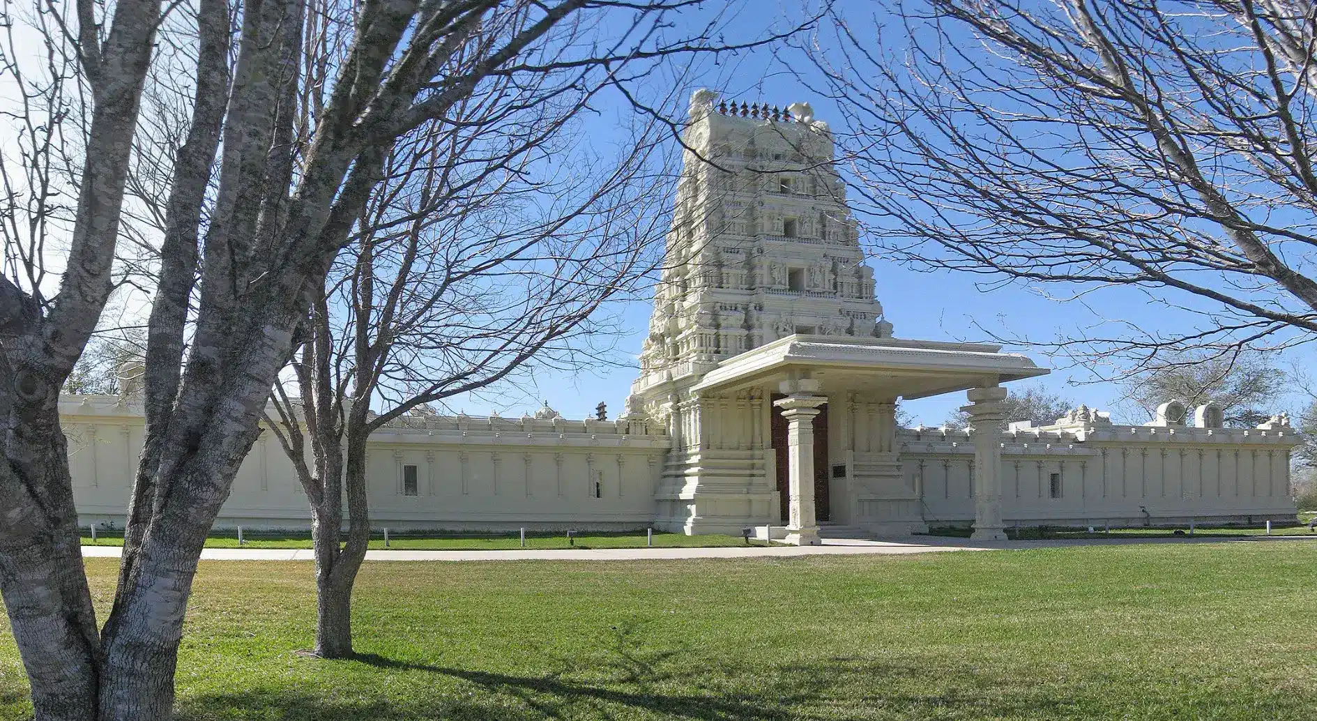 A Guide to Sri Meenakshi Devasthanam: Exploring Culture and Heritage in Pearland, TX
